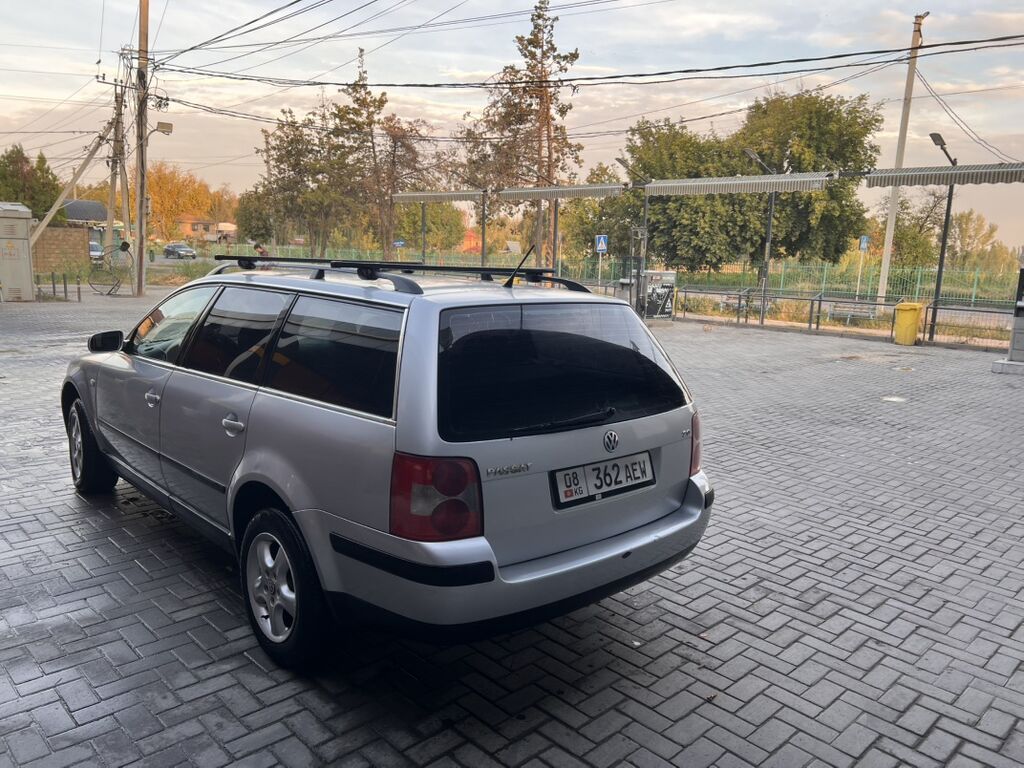 Volkswagen Passat Variant: 2002 г., 2 л, Автомат, Бензин, Универсал: фото 3