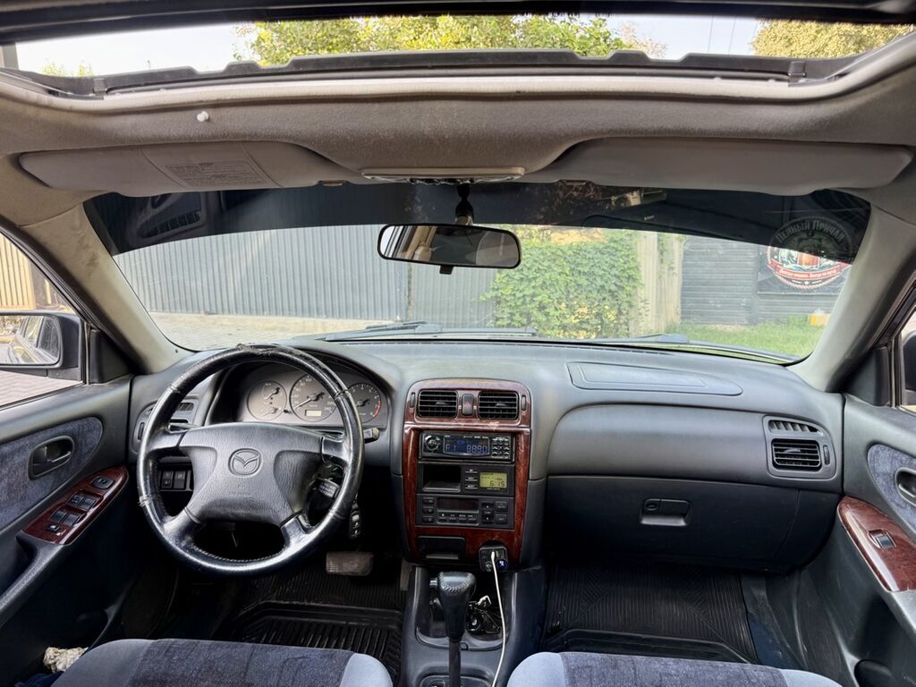 Mazda 626: 1999 г., 1.8 л, Автомат, Бензин, Седан: фото 3
