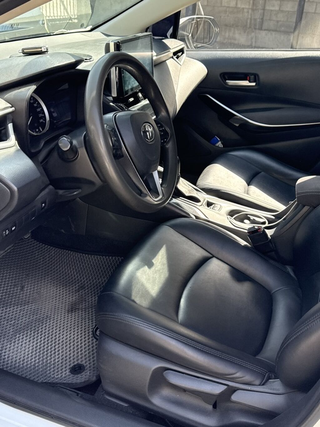 Toyota Corolla: 2020 г., 1.8 л, Вариатор, Гибрид, Седан: фото 8