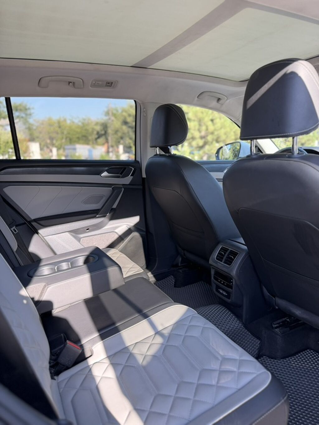 Volkswagen Tayron: 2023 г., 1.5 л, Автомат, Бензин, Кроссовер: фото 5
