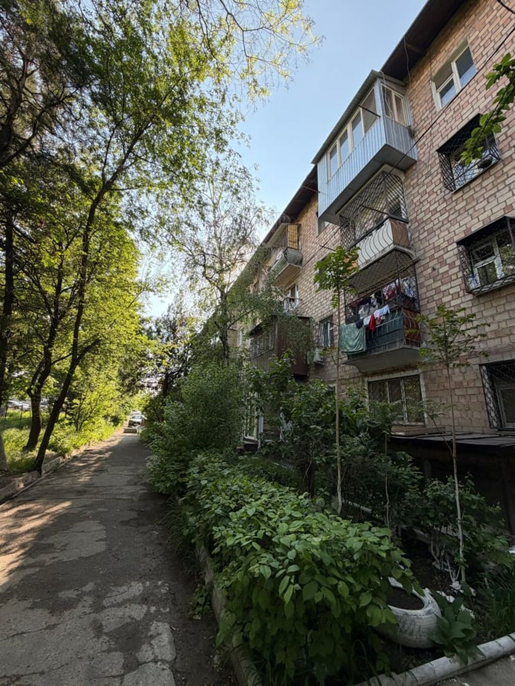 2 комнаты, 40 м², ул. Ахунбаева / Малдыбаева Хрущевка, 2 этаж, Дизайнерский ремонт: фото 1