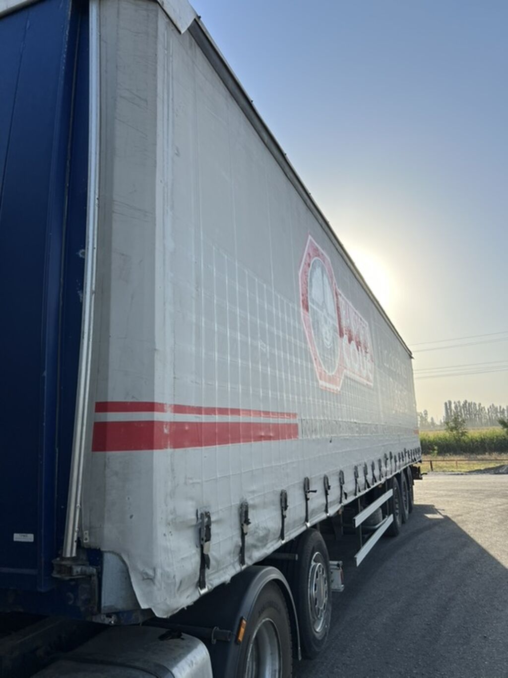 Шторный полуприцеп Transports Coué - Тип: тентованный (шторный): фото 4