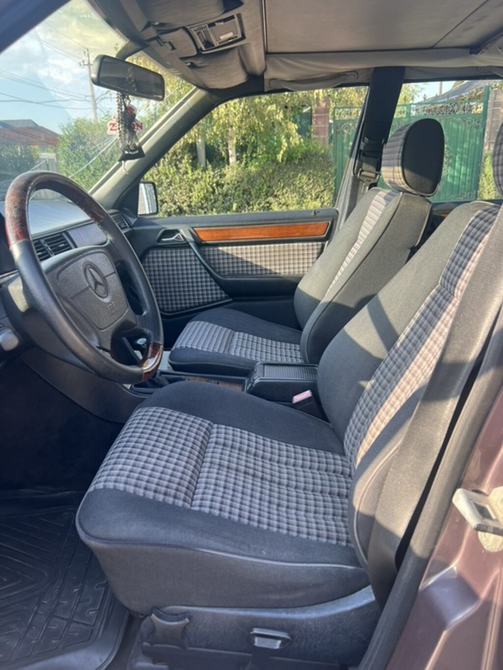 Mercedes-Benz E-Class: 1995 г., 2.2 л, Механика, Бензин, Седан: фото 8