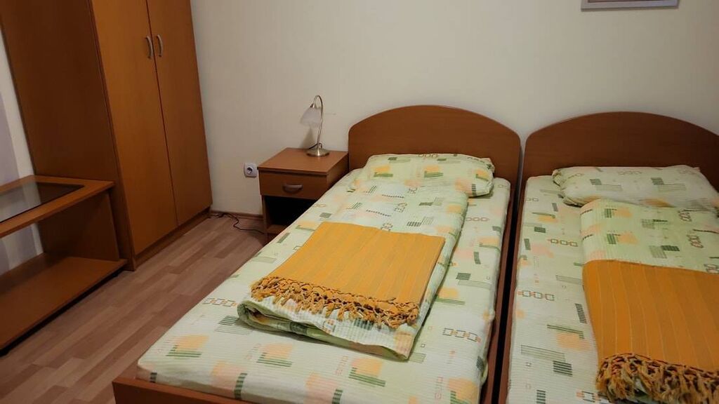 Dnevno: 22 kv. m