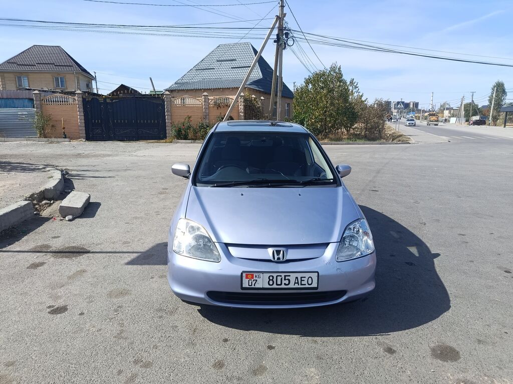 Honda Civic: 2002 г., 1.7 л, Механика, Бензин, Хэтчбэк: фото 3