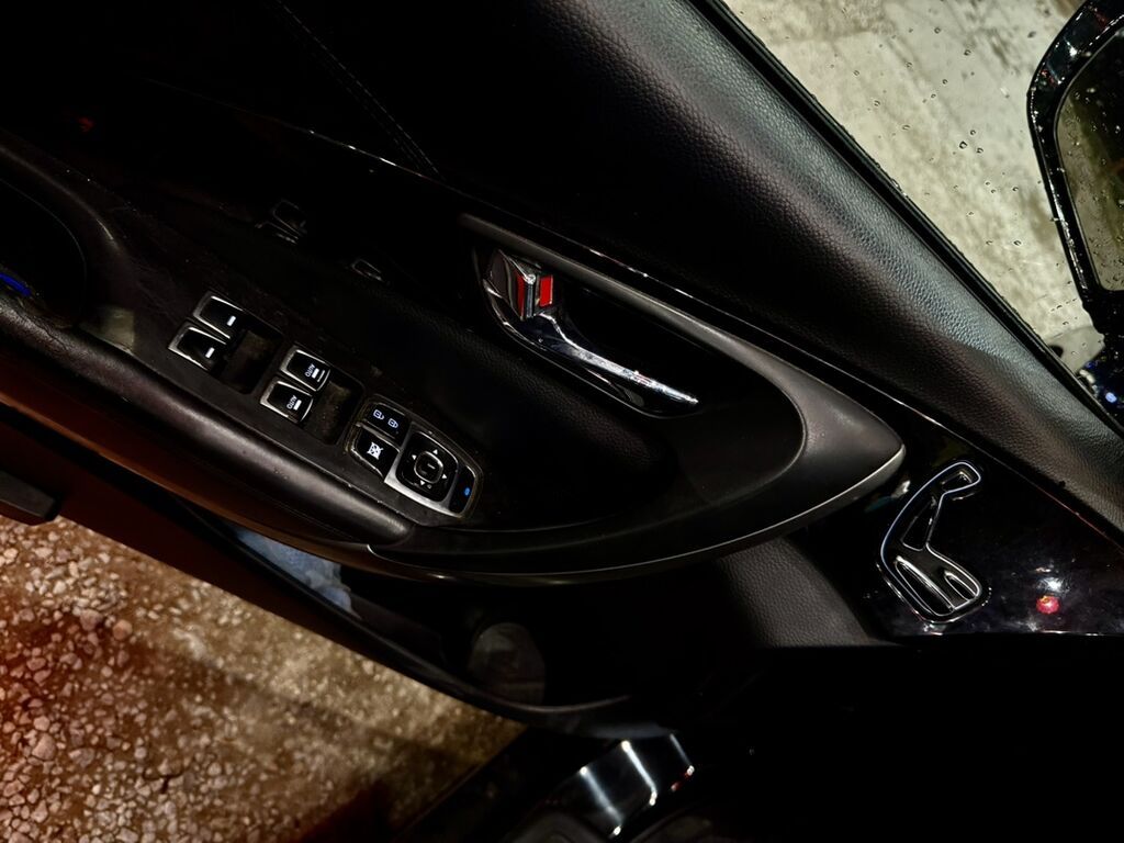 Hyundai Grandeur: 2014 г., 3 л, Автомат, Газ, Седан: фото 8