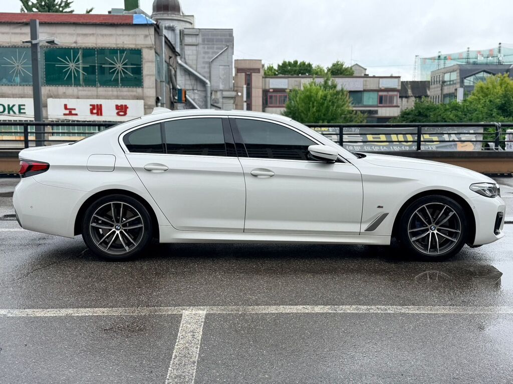 BMW 520: 2020 г., 2 л, Автомат, Бензин, Седан: фото 2