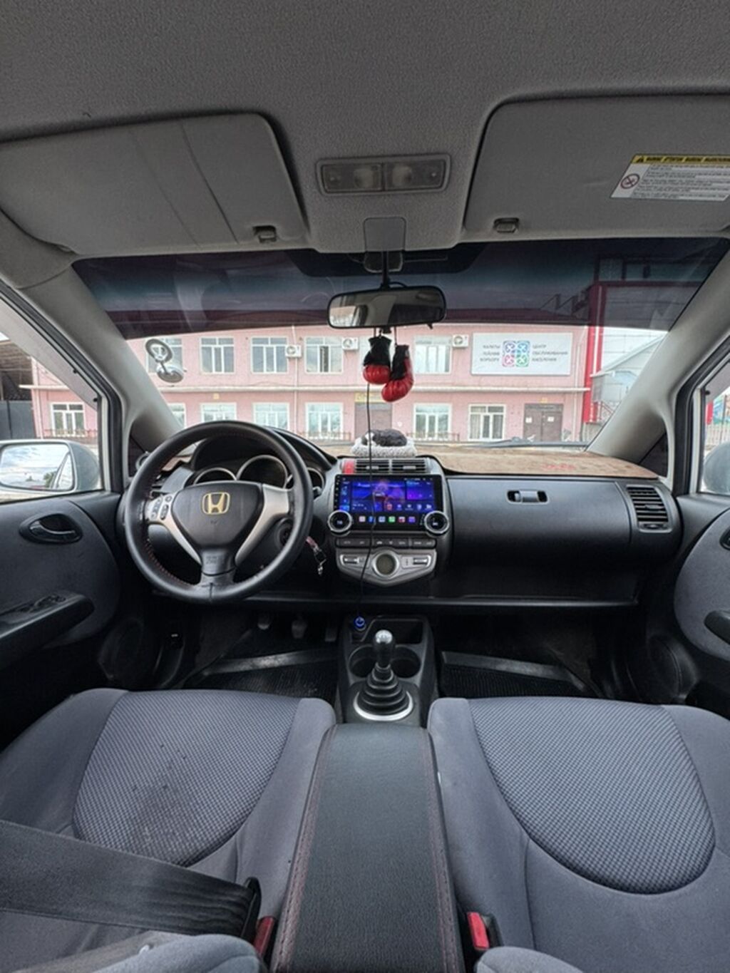 Honda Jazz: 2008 г., 1.4 л, Автомат, Бензин, Хэтчбэк — фото 7