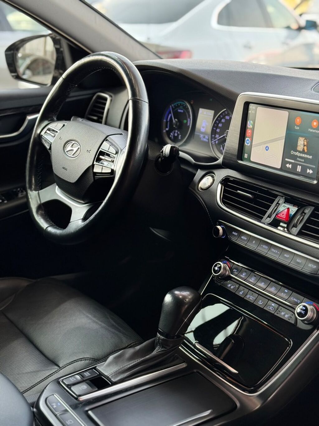 Hyundai Grandeur: 2019 г., 2.4 л, Автомат, Гибрид, Седан: фото 8
