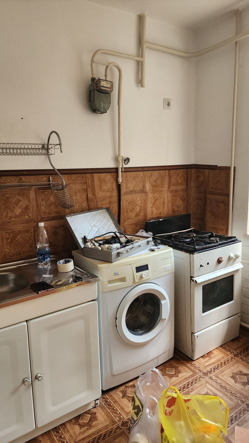 2 комнаты, 45 м², 6 мкр 104 серия, 1 этаж, Старый ремонт: фото 4