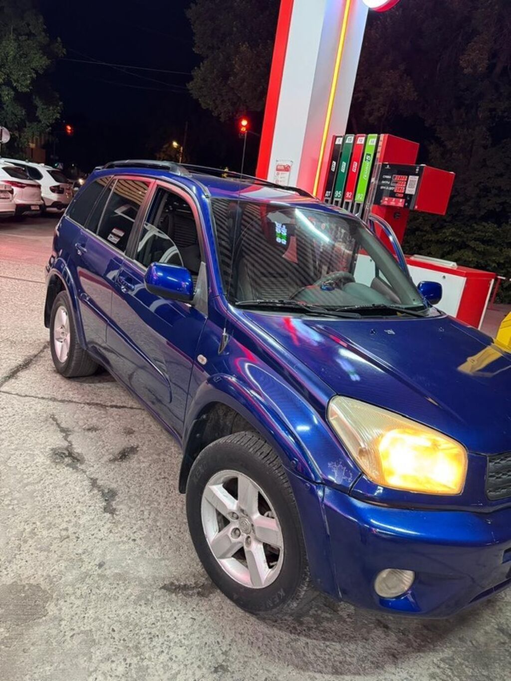 Toyota RAV4: 2004 г., 2.4 л, Автомат, Бензин, Внедорожник: фото 1