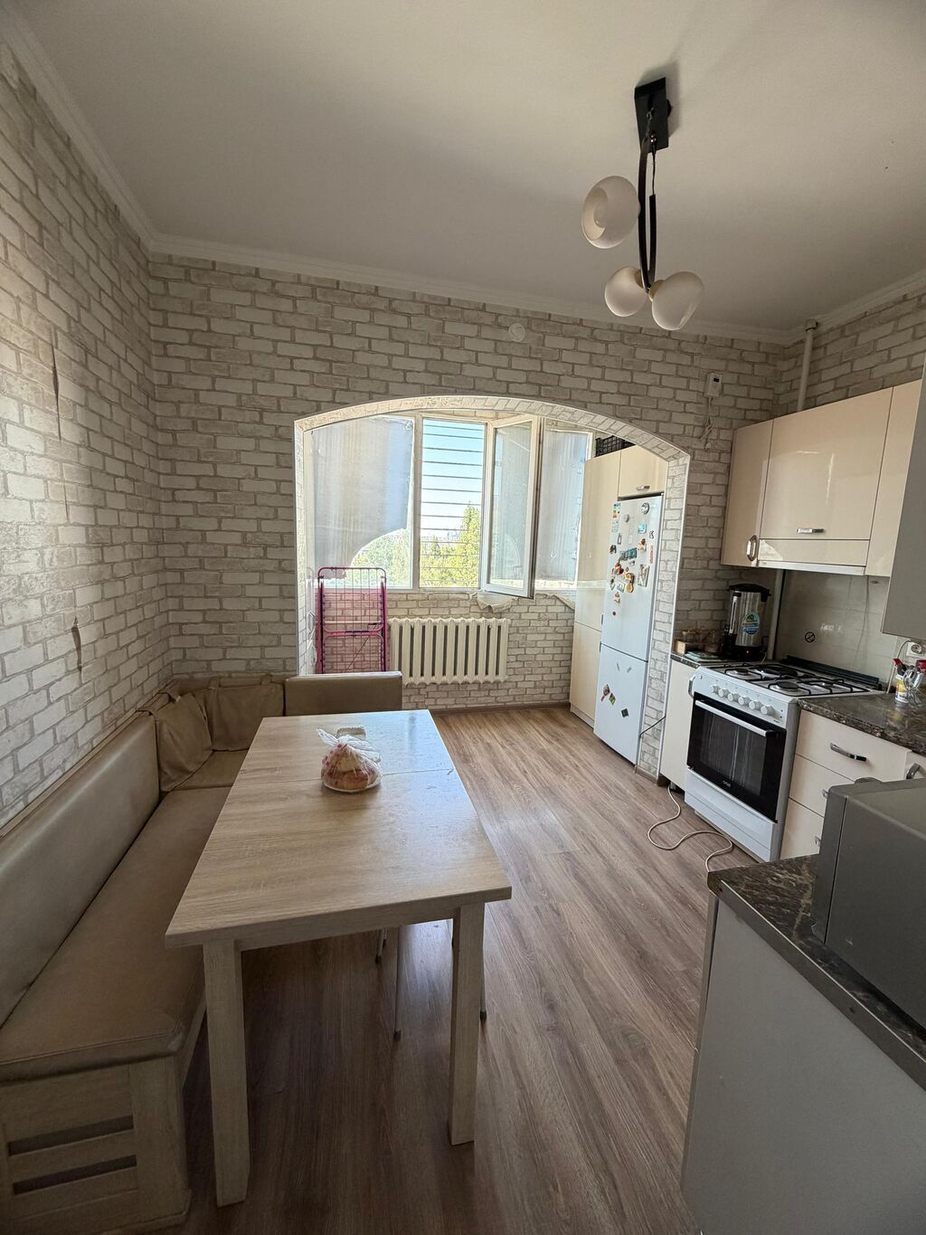 2 комнаты, 66 м², 12 мкр 106 серия, 4 этаж, Требуется ремонт: фото 7