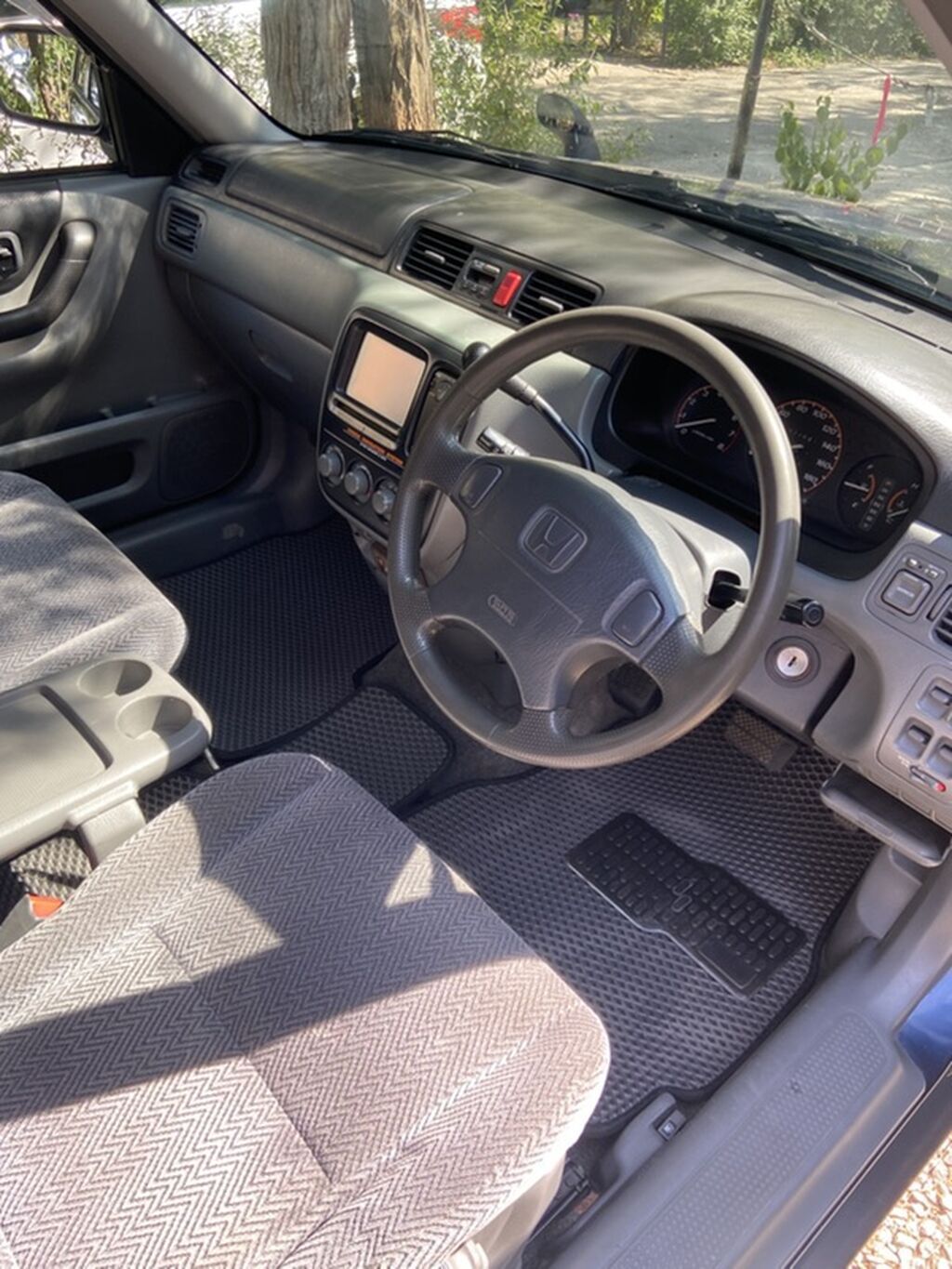 Honda CR-V: 1996 г., 2 л, Автомат, Бензин, Кроссовер: фото 8