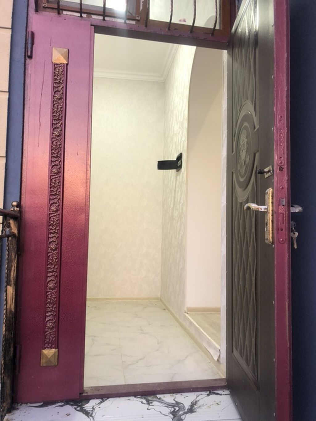 3 otaqlı, 105 kv. m, Kredit var, Yeni təmirli