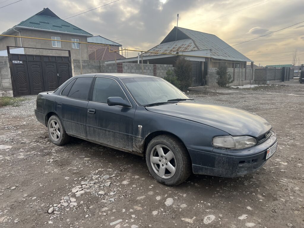 Toyota Camry: 1995 г., Автомат, Бензин, Седан: фото 2