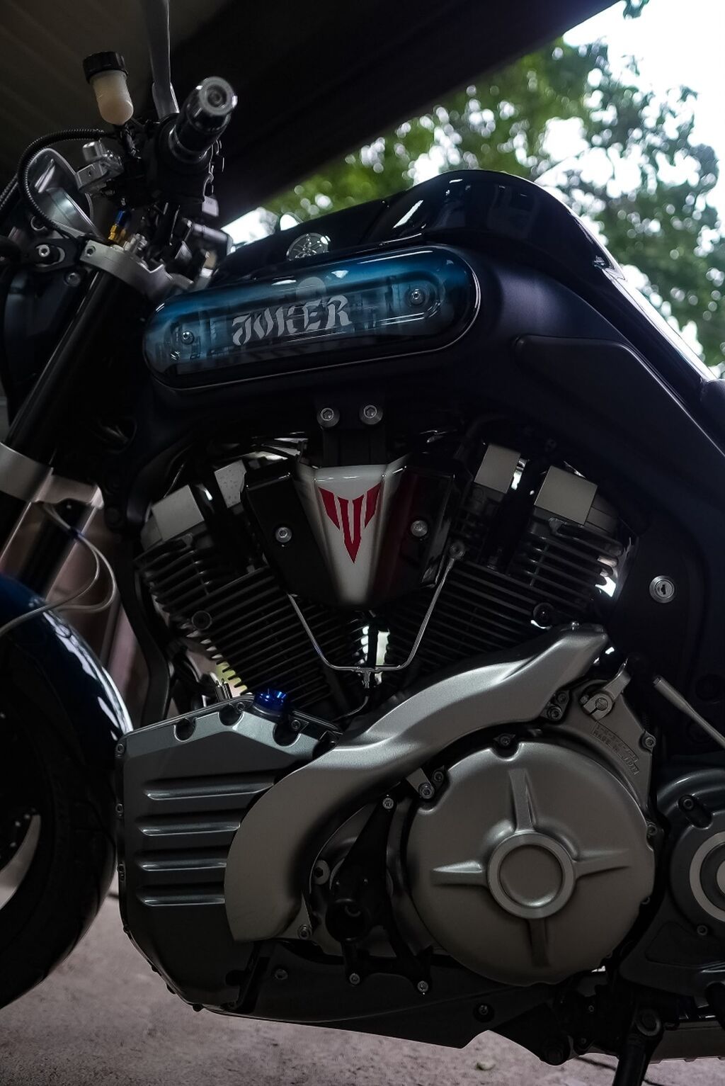 Yamaha MT-01 мощный мотоцикл: фото 6