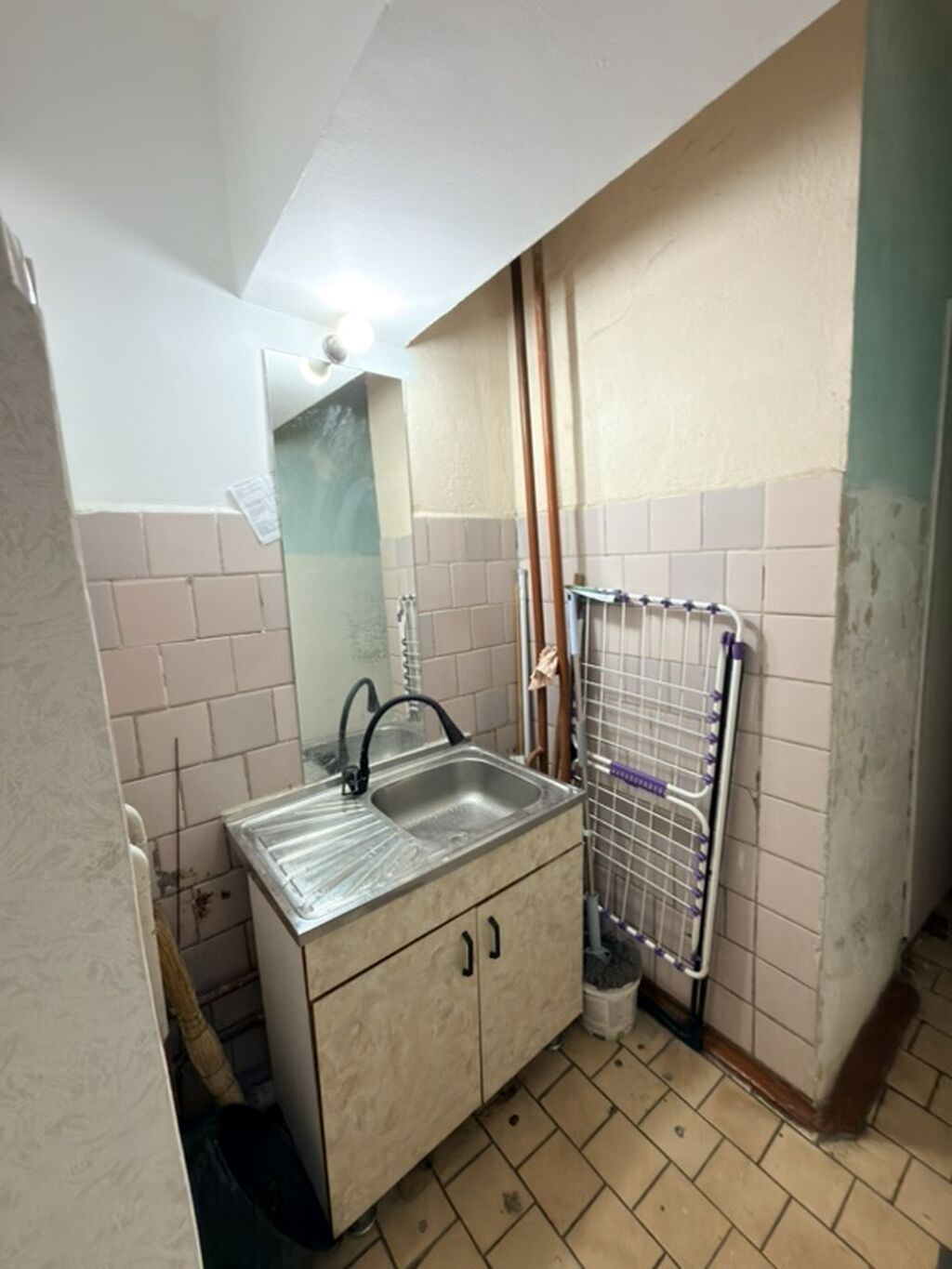 Студия, 17 м², Дордой Плаза ТРЦ Гостиничный тип, 3 этаж, Косметический ремонт: фото 7