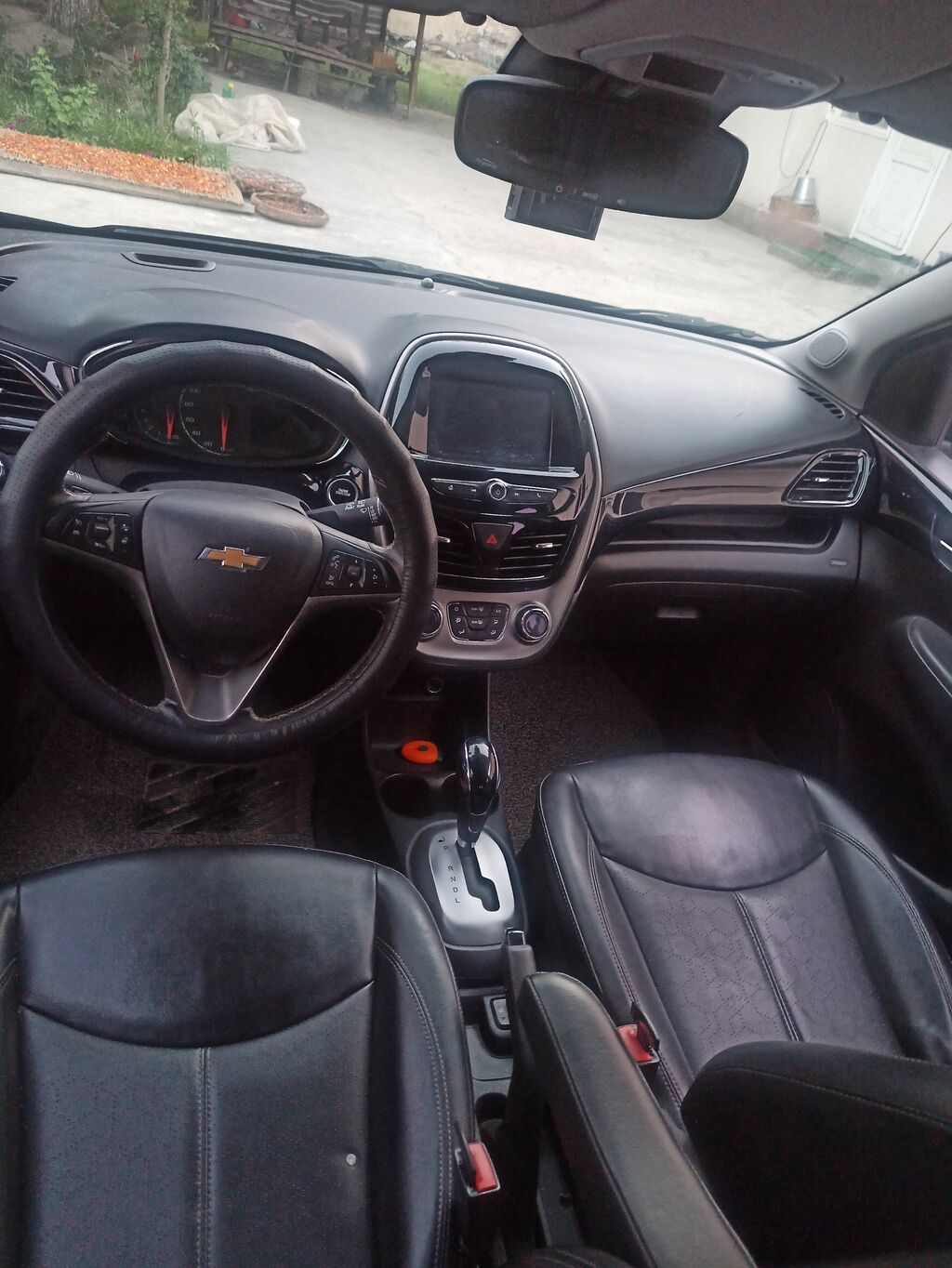 Chevrolet Spark: 2016 г., 1 л, Автомат, Бензин, Хэтчбэк — фото 3
