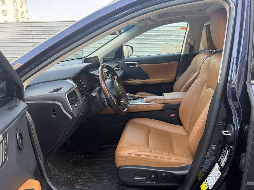 Lexus RX: 2021 г., 3.5 л, Автомат, Бензин, Внедорожник: фото 6