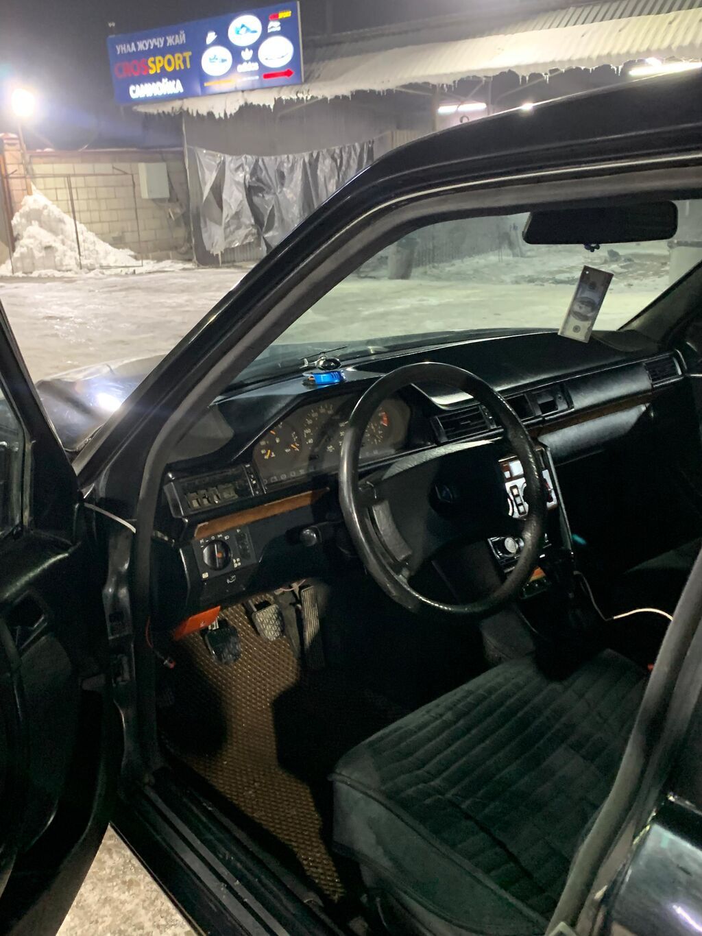 Mercedes-Benz E-Class W124, 1992 г., черный: фото 4