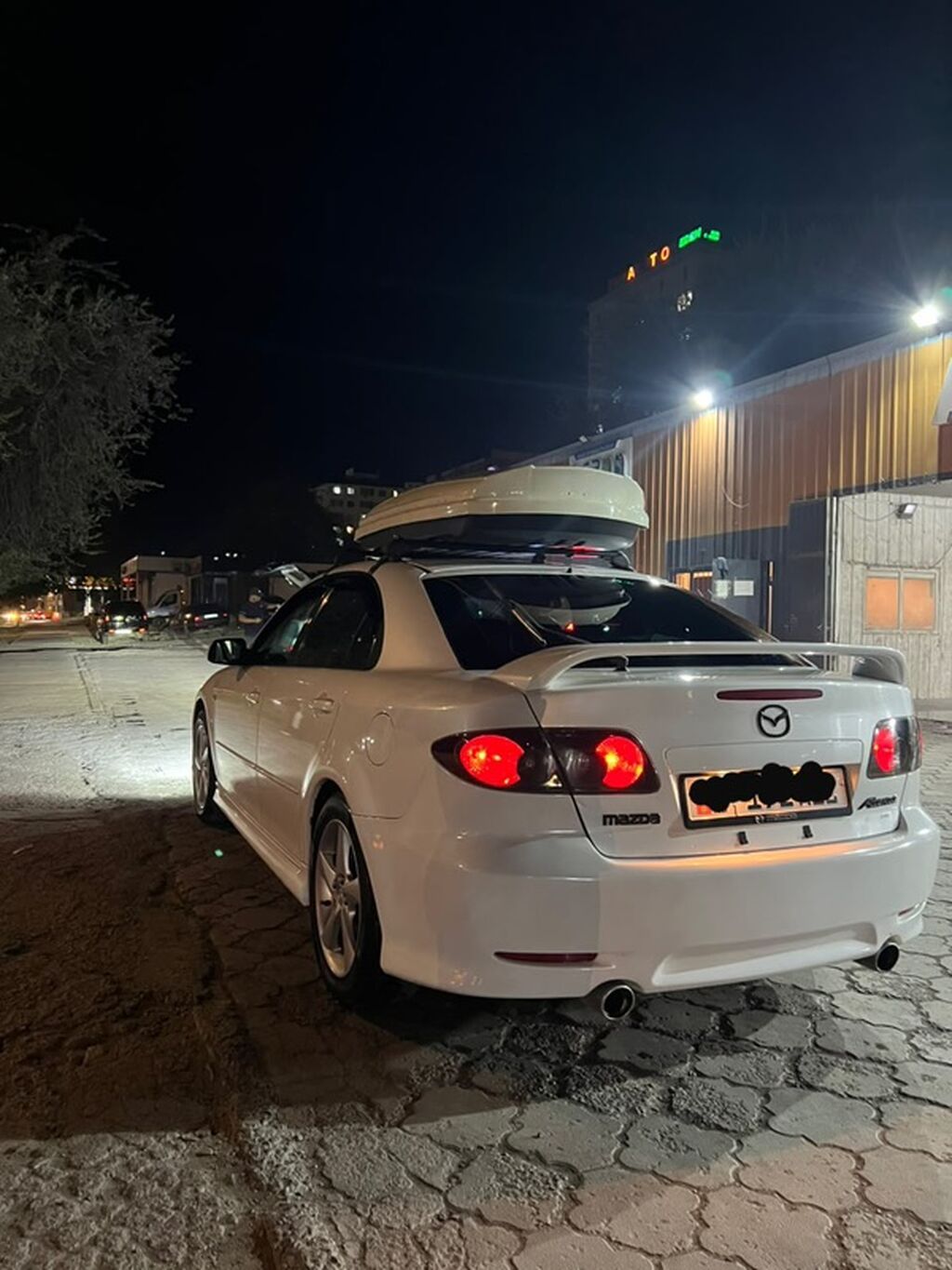 Mazda Atenza: 2003 г., 2.3 л, Автомат, Бензин, Хэтчбэк: фото 4