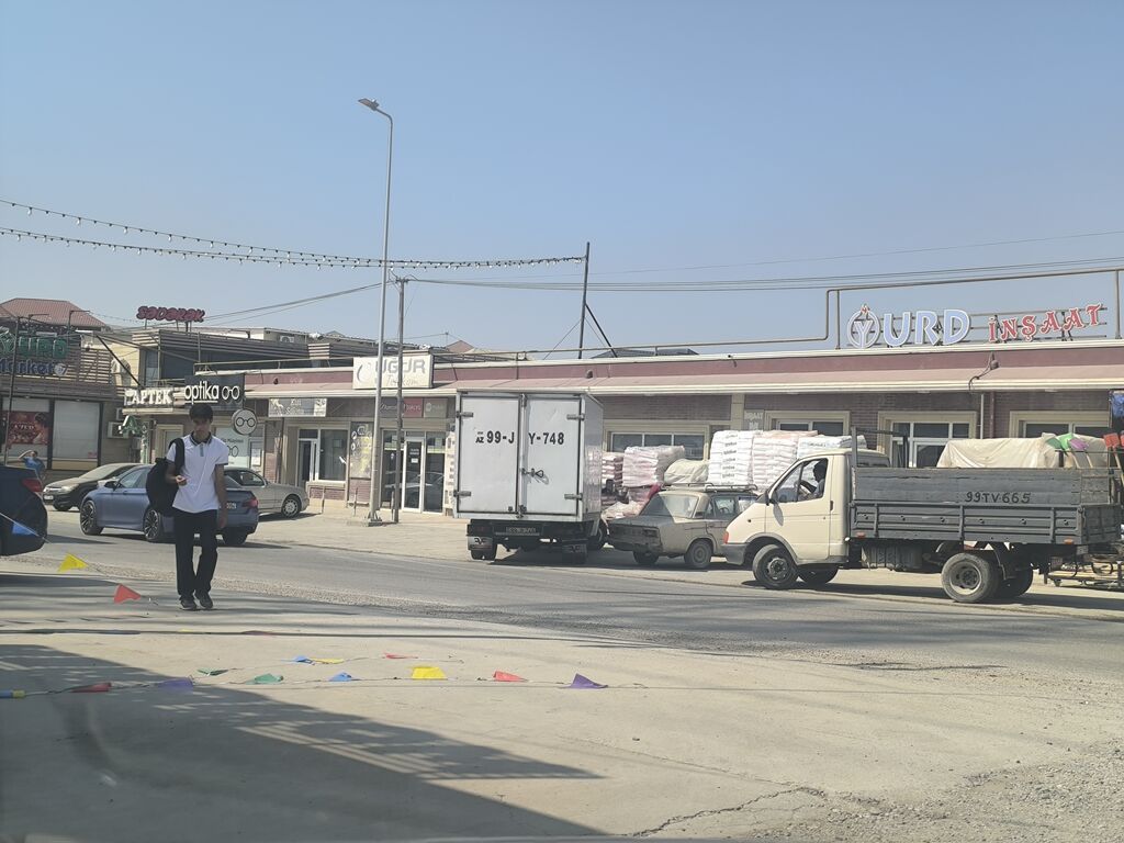 3 otaqlı, 80 kv. m, Yeni təmirli