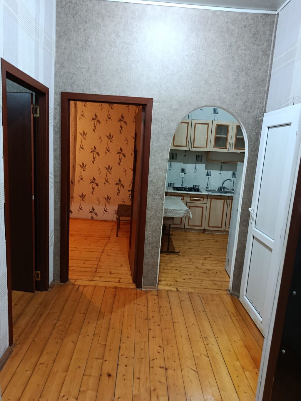 2 otaqlı, 65 kv. m, Orta təmir
