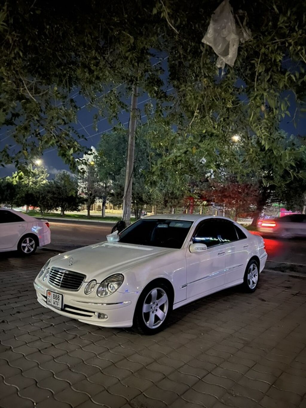 Mercedes-Benz E-Class: 2003 г., 3.2 л, Типтроник, Бензин, Седан: фото 1