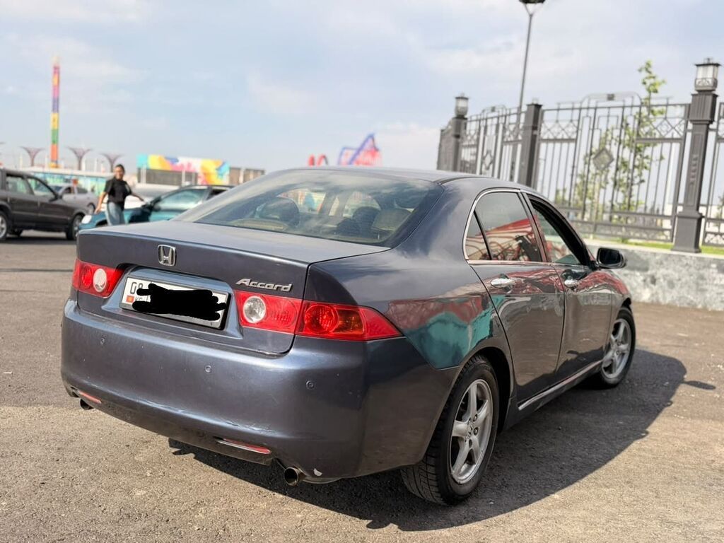 Honda Accord: 2004 г., 2.4 л, Автомат, Бензин, Седан: фото 4