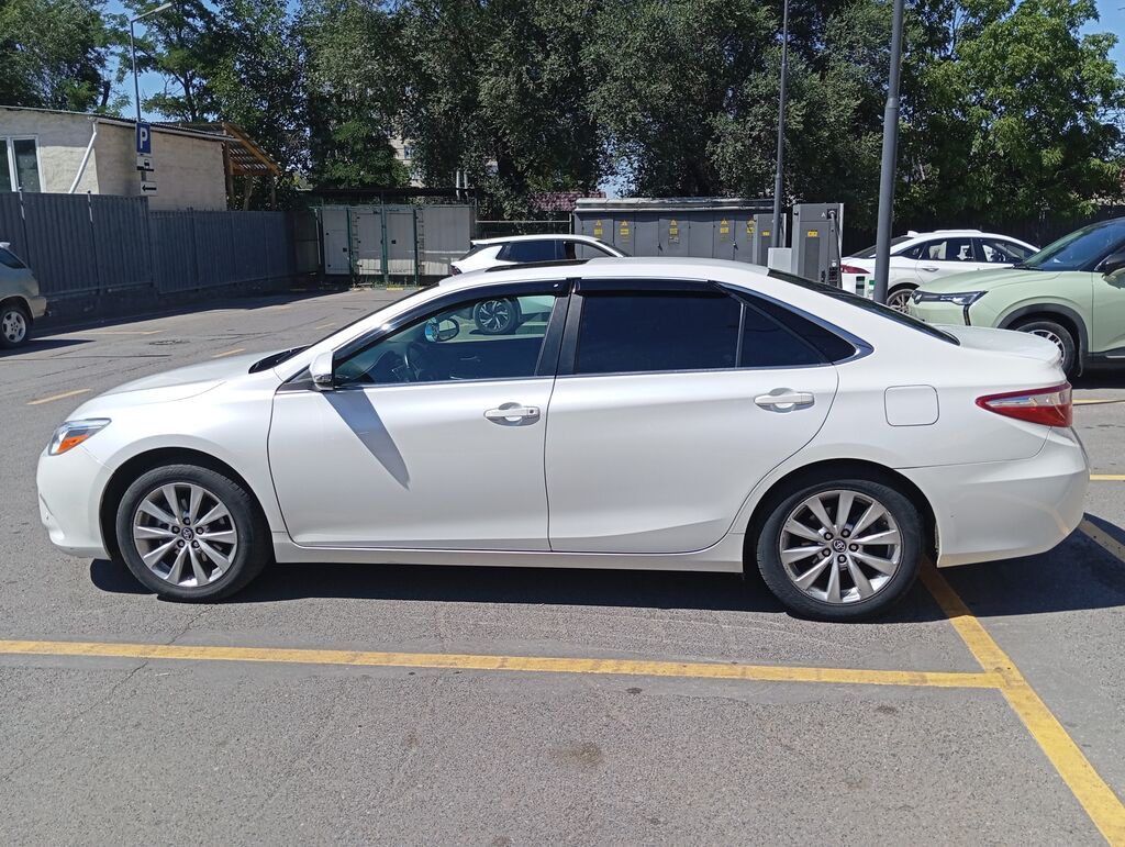 Toyota Camry: 2017 г., Автомат, Бензин, Седан: фото 2