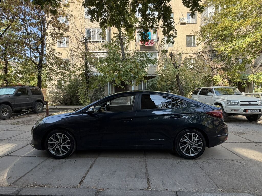 Hyundai Avante: 2019 г., 1.6 л, Автомат, Бензин, Седан: фото 5