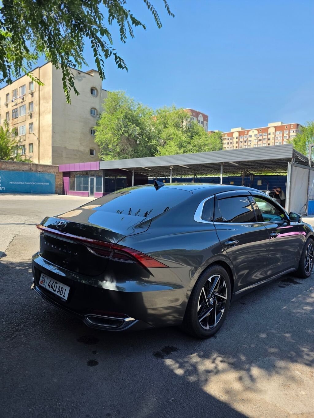 Hyundai Grandeur: 2021 г., 2.4 л, Автомат, Гибрид, Седан — фото 4