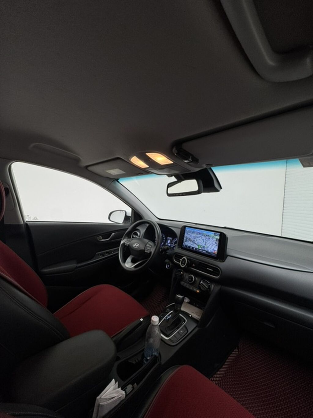Hyundai Kona: 2018 г., 1.6 л, Автомат, Бензин, Кроссовер: фото 8