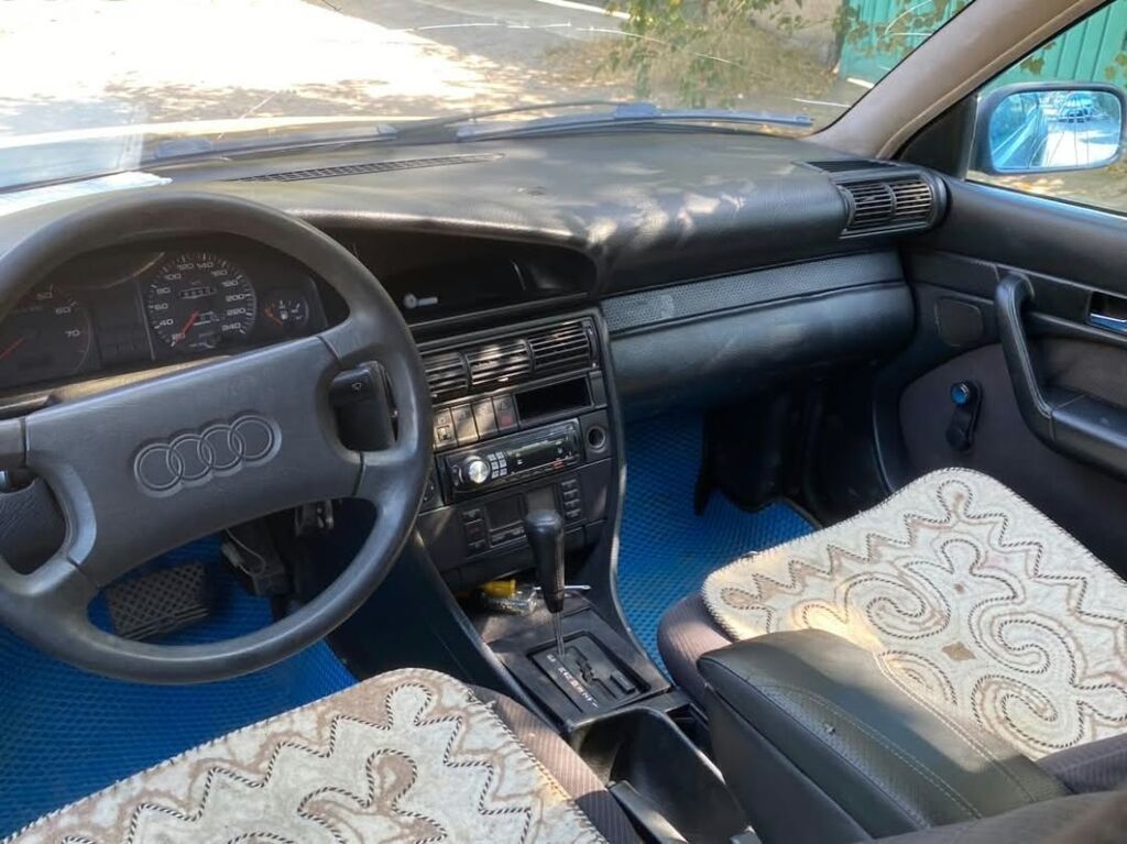 Audi 100: 1992 г., 2.3 л, Автомат, Бензин, Седан: фото 7