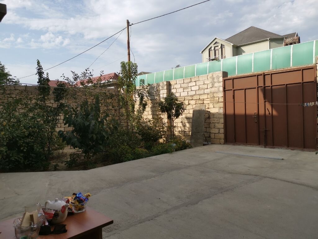 7 otaqlı, 240 kv. m, Yeni təmirli