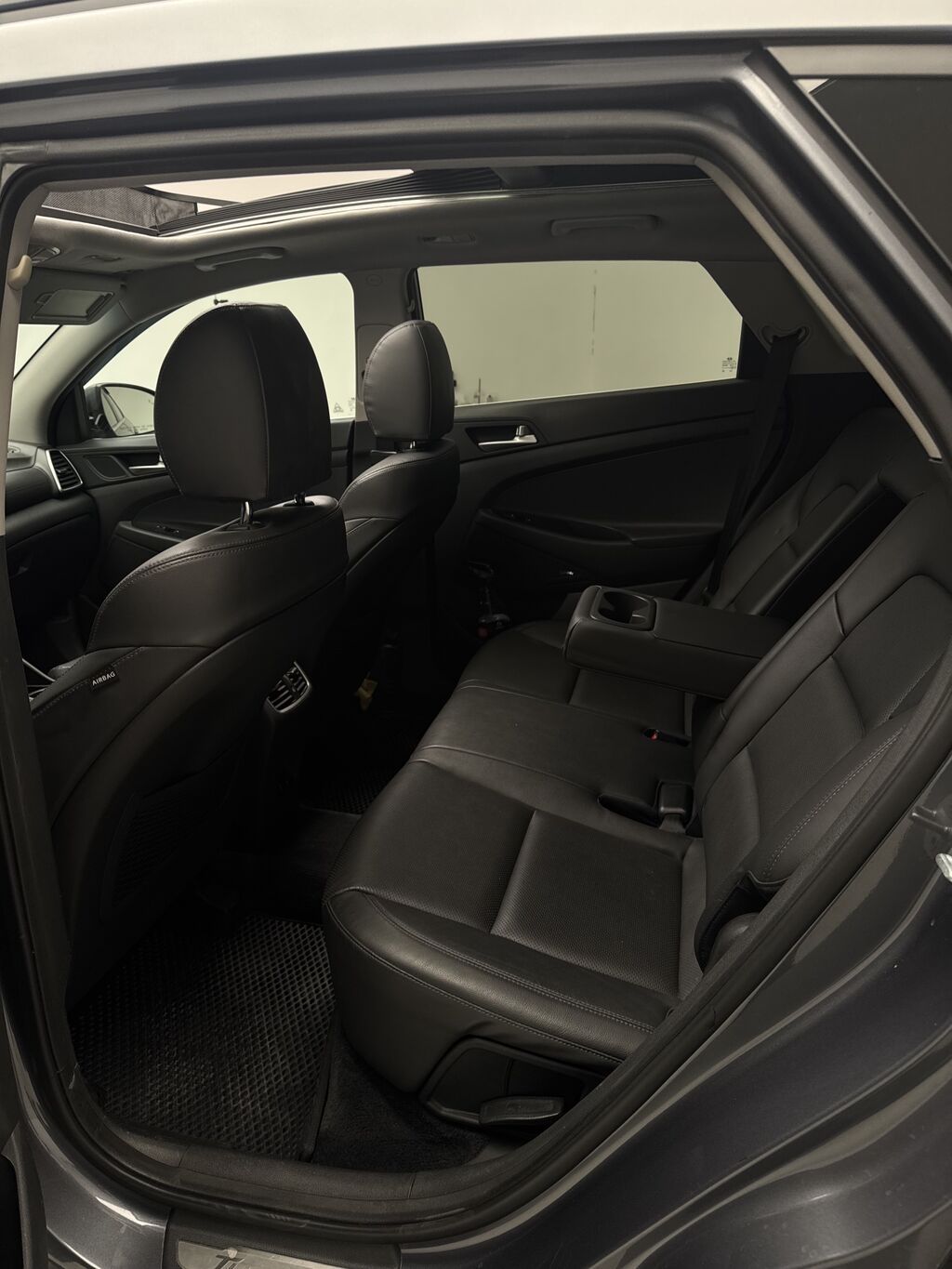 Hyundai Tucson: 2019 г., 2.4 л, Автомат, Бензин, Кроссовер: фото 8