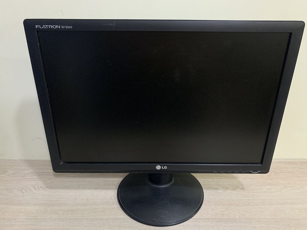 LG GENERIC NON-PnP monitor