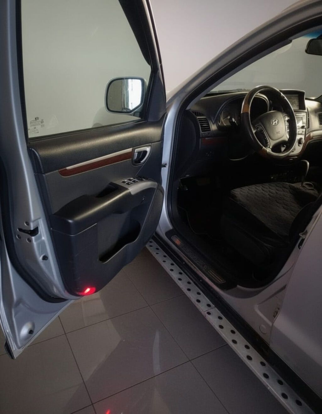 Hyundai Santa Fe: 2008 г., 2 л, Автомат, Дизель, Внедорожник: фото 5