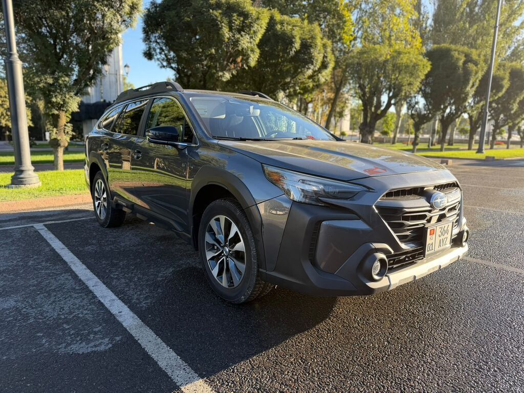 Subaru Outback: 2023 г., Бензин, Универсал: фото 2