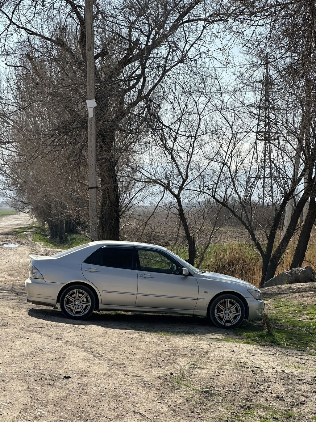 Toyota Altezza: 2003 г., 2 л, Автомат, Бензин, Седан — фото 4