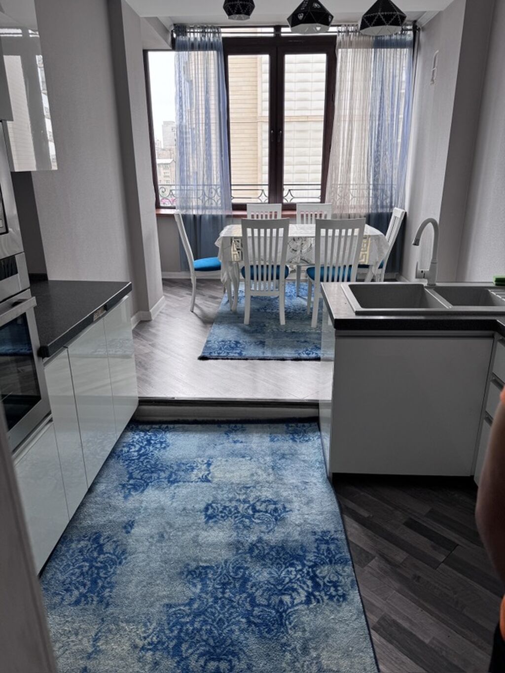 2 комнаты, 77 м², Золотой квадрат Элитка, 6 этаж, Дизайнерский ремонт: фото 3