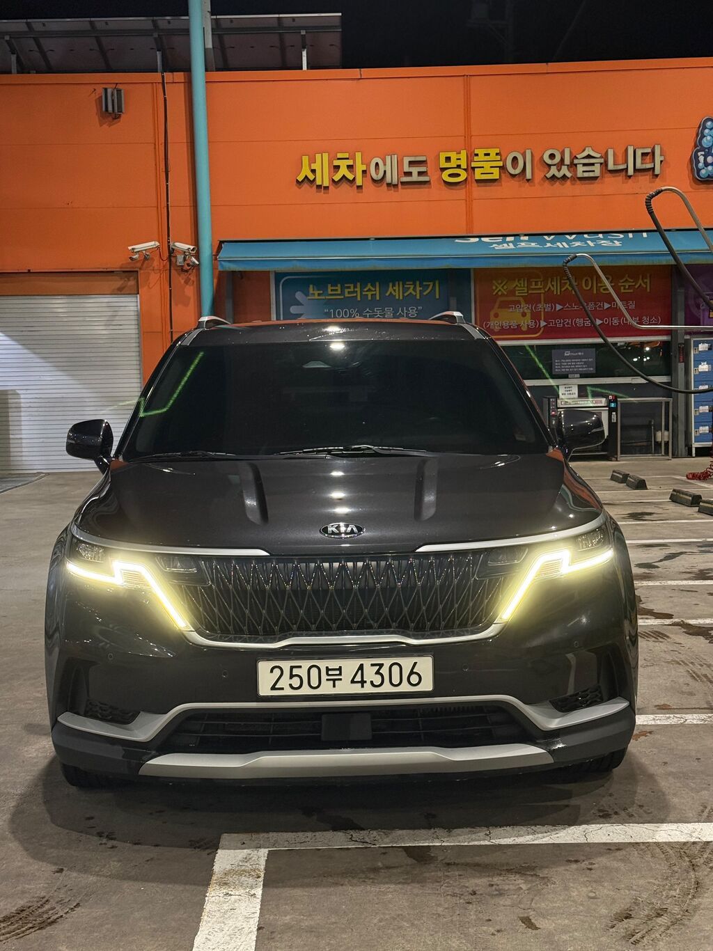 Kia Carnival: 2021 г., 2.2 л, Автомат, Дизель, Минивэн: фото 2