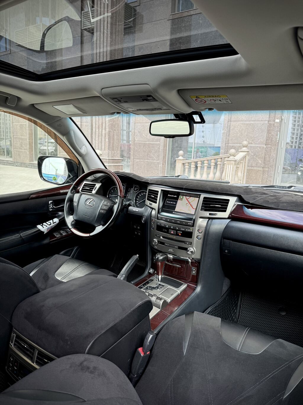 Lexus LX: 2014 г., 5.7 л, Автомат, Газ, Внедорожник: фото 5
