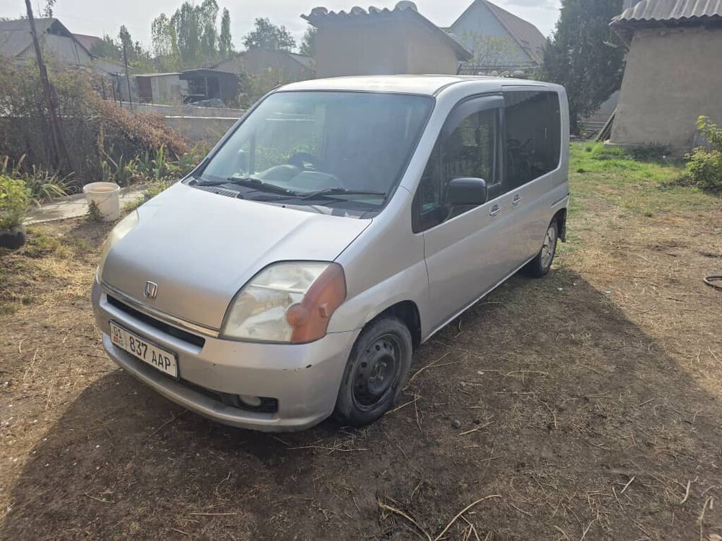 Honda Mobilio: 2002 г., 1.5 л, Вариатор, Бензин, Минивэн: фото 2