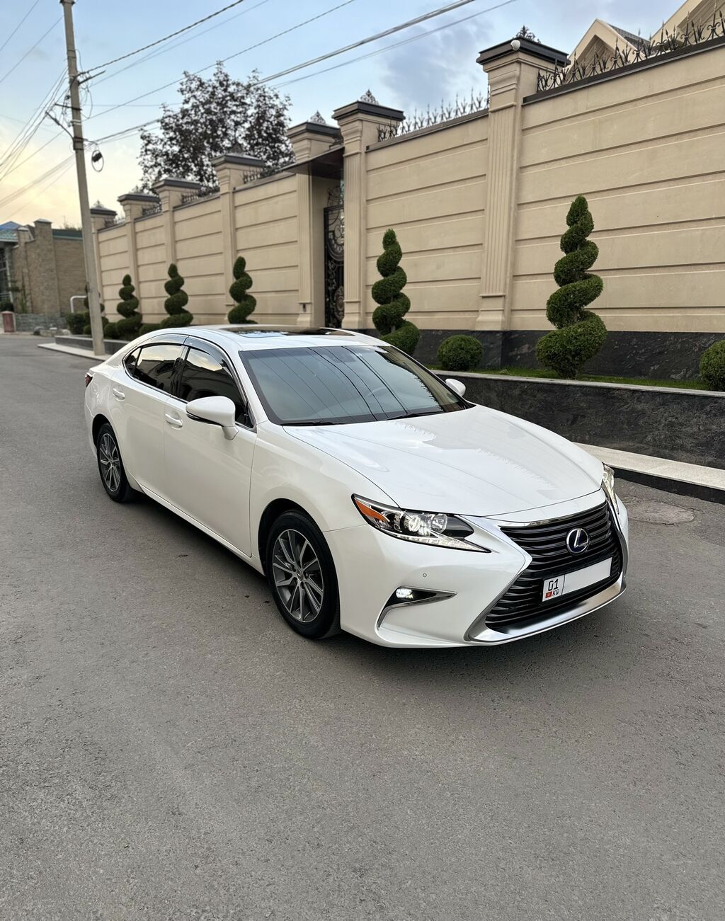 Lexus ES: 2016 г., 2.5 л, Автомат, Бензин: фото 3