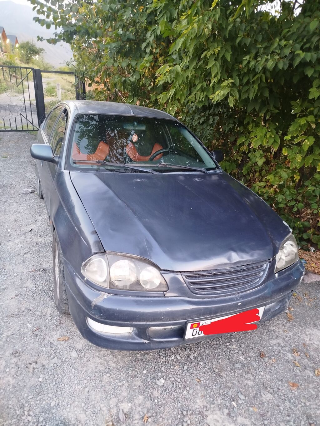 Toyota Avensis: 1999 г., 1.6 л, Механика, Бензин, Седан: фото 3