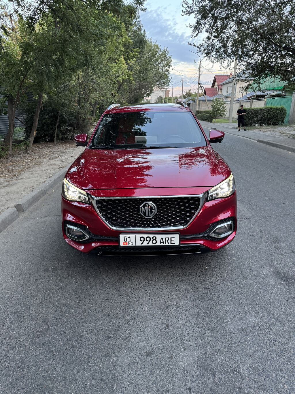 MG MGB: 2019 г., 2 л, Автомат, Бензин, Кроссовер: фото 2