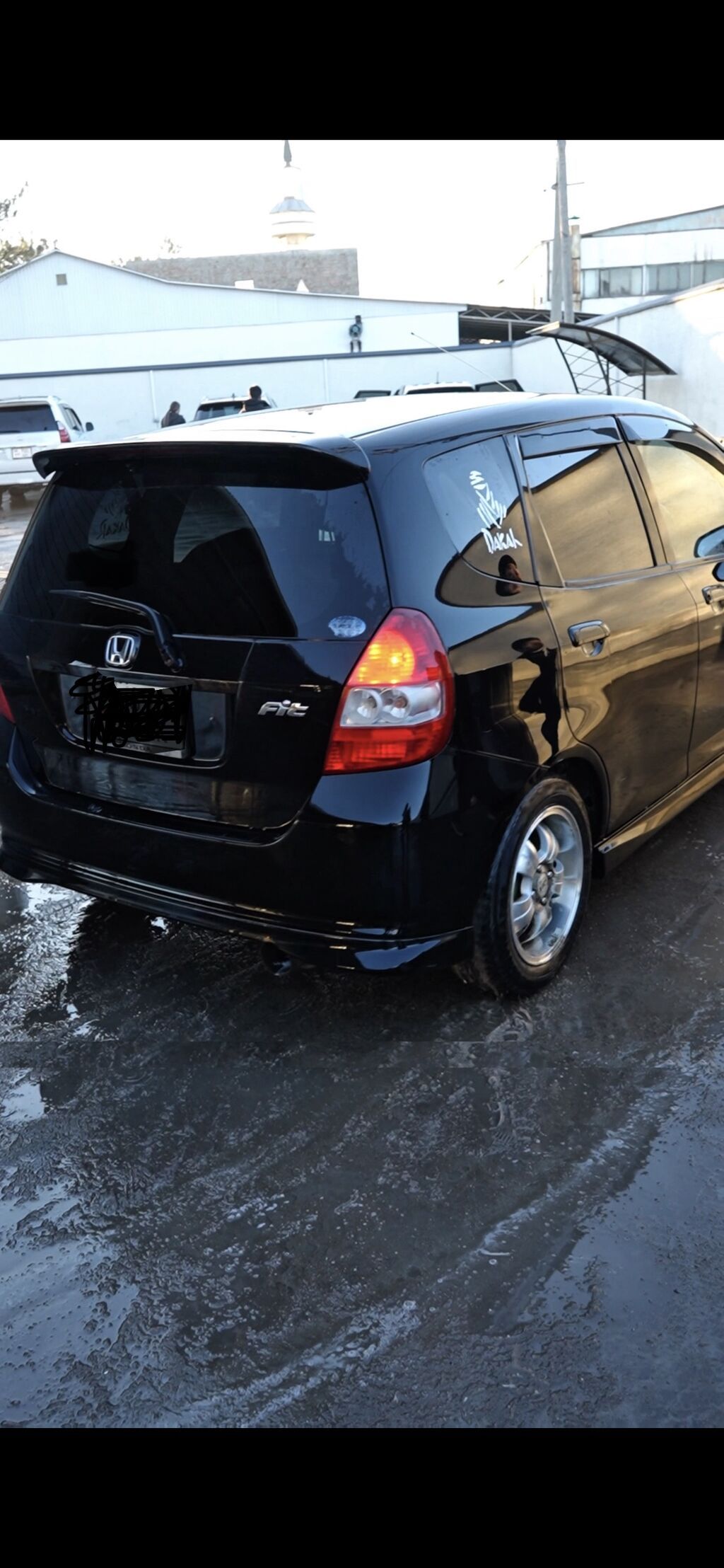 Honda Fit: 2004 г., 1.3 л, Автомат, Бензин, Хэтчбэк: фото 2
