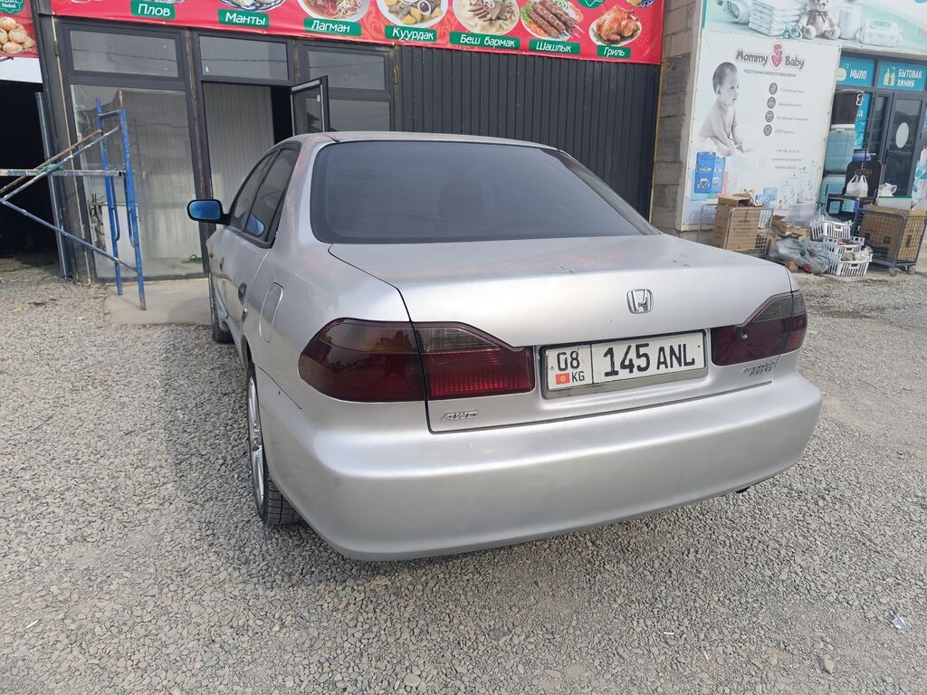 Honda Accord: 2002 г., 2.3 л, Автомат, Бензин, Седан: фото 4