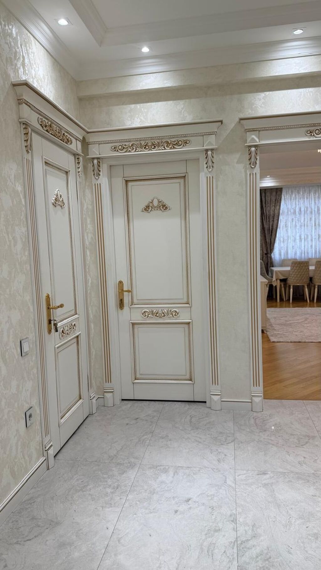 Bakı, 8-ci mikrorayon, 2 otaqlı, Köhnə tikili, m. Azadlıq Prospekti, 65 kv. m